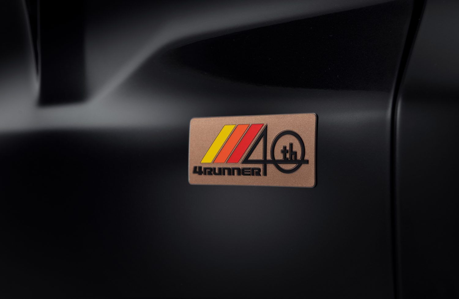 2023_Toyota_4Runner_40th_Anniversary_Black_009-1500x978.jpg